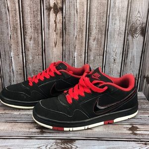Nike Air Prestige ||| Dunk Low Black and Red size 8.5 386114-066